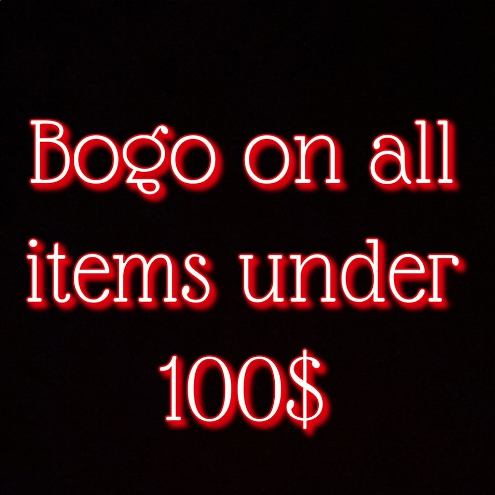 🎉Come shop my closet bogo deals, the more you bundle the more the price drops🎉